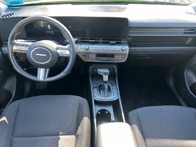 Certified 2025 Hyundai Kona SEL AWD/4WD image 18