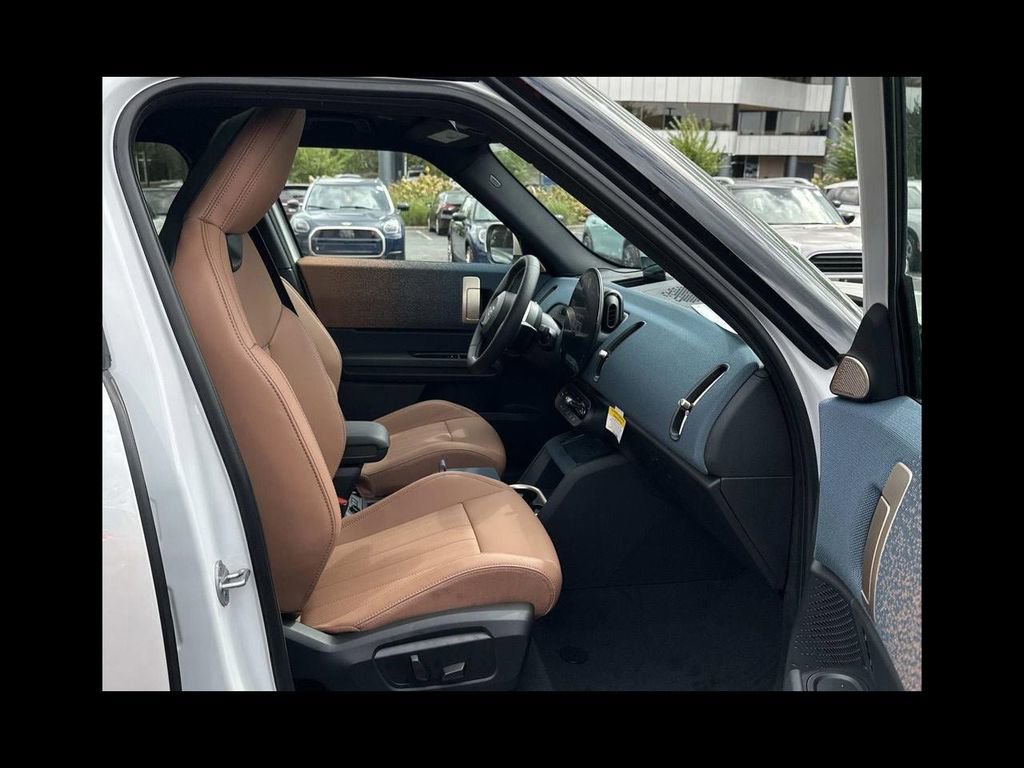 Used 2026 MINI Cooper Countryman S w/ Comfort Package Max image 51