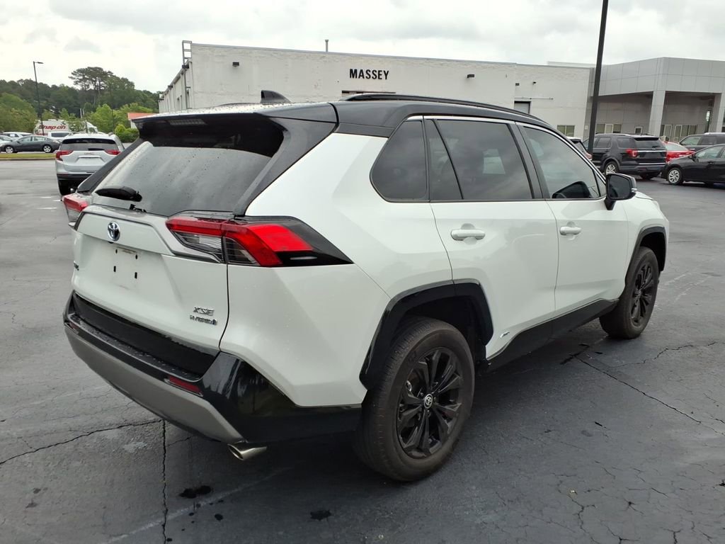 Used 2023 Toyota RAV4 XSE AWD/4WD image 3