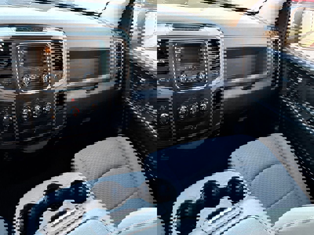 Used 2013 RAM 1500 Express image 18