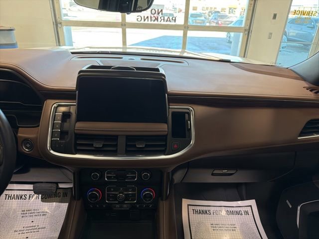 Used 2024 Chevrolet Suburban High Country w/ Advanced Technology Package image 32