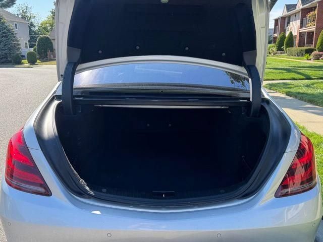 Used 2019 Mercedes-Benz S 450 Sedan image 11