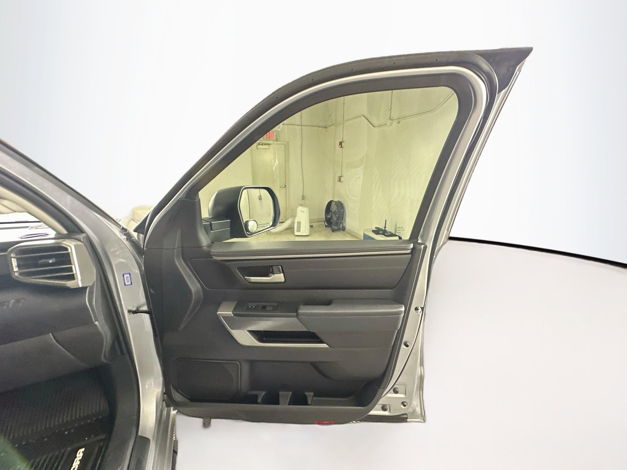Used 2023 Toyota Tundra SR5 AWD/4WD image 31