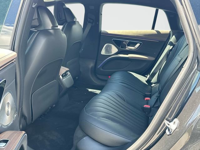 Used 2023 Mercedes-Benz EQS 580 4MATIC Sedan image 17