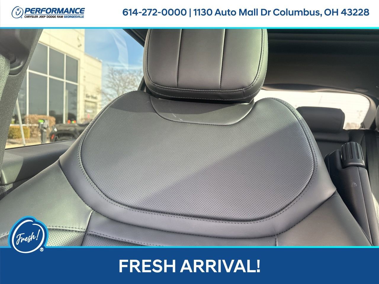 Used 2025 Land Rover Range Rover Sport SE image 26