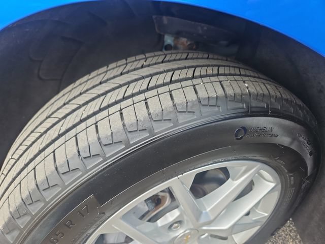 Used 2024 Chevrolet Equinox LT FWD image 27