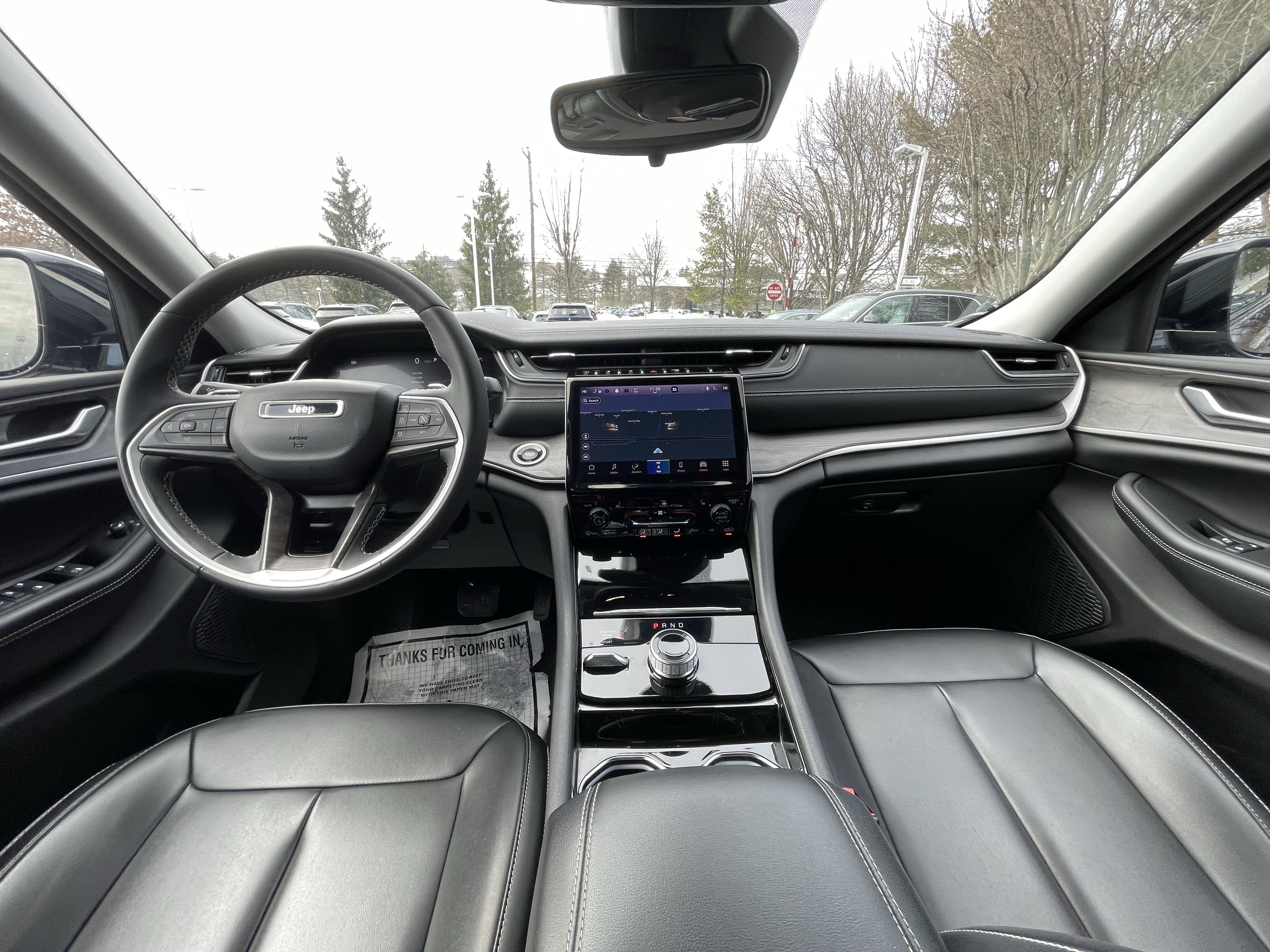 Used 2023 Jeep Grand Cherokee Limited image 17