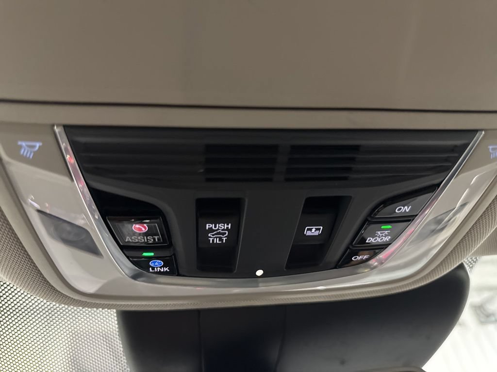 Used 2021 Acura RDX AWD w/ Advance Package image 29