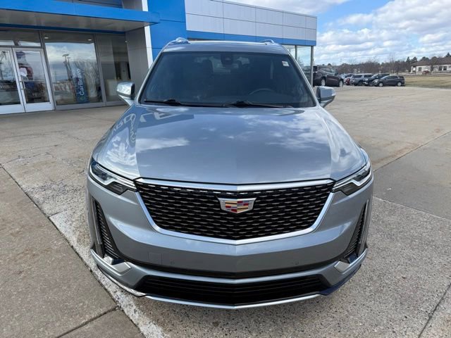 Used 2025 Cadillac XT6 Premium Luxury image 8