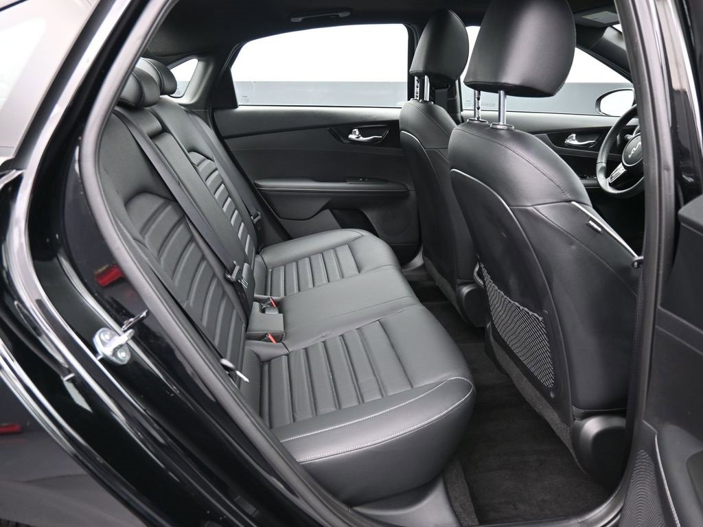 Used 2024 Kia Forte GT-Line w/ GT-Line Premium Package image 38