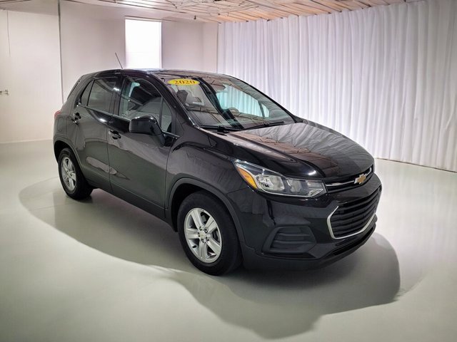 Used 2020 Chevrolet Trax LS w/ Tint and Cruise Package image 2