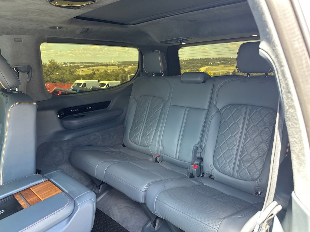 Used 2022 Jeep Grand Wagoneer Series III w/ Rear Seat Video Group 1 AWD/4WD image 33