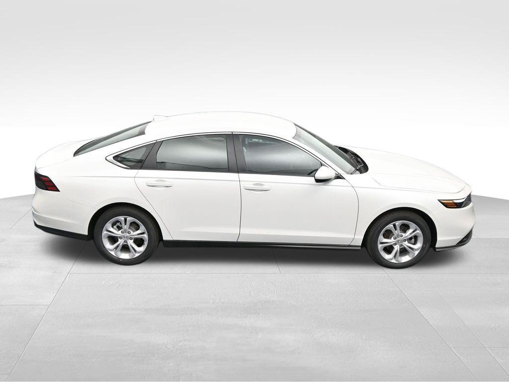 Used 2026 Honda Accord LX image 32