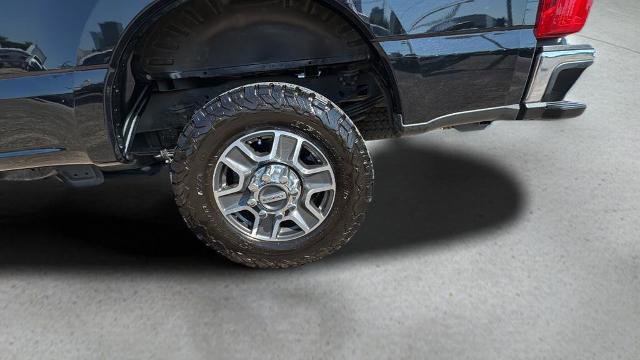 Used 2023 Ford F350 Lariat w/ FX4 Off-Road Package AWD/4WD image 18