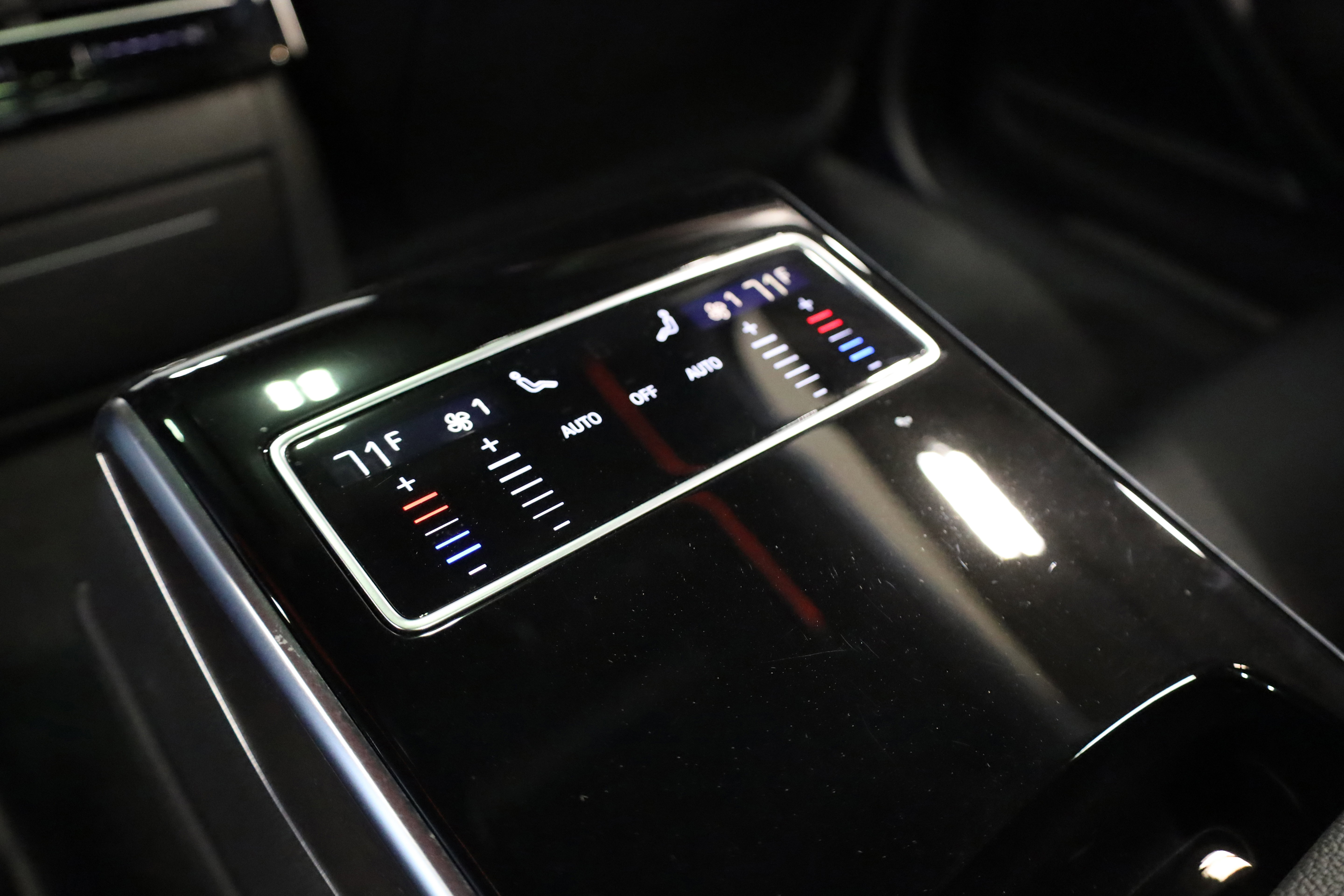 Used 2022 Audi A8 L 3.0T w/ Executive Package image 39