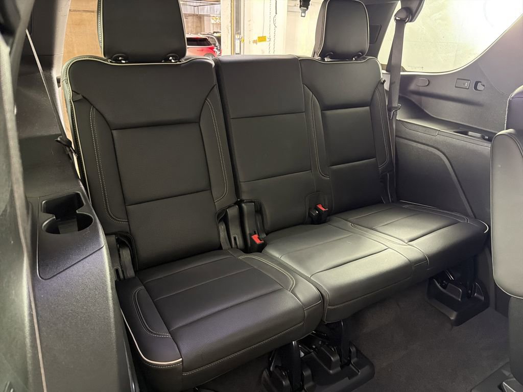 Used 2021 Chevrolet Tahoe Premier w/ Premium Package image 13