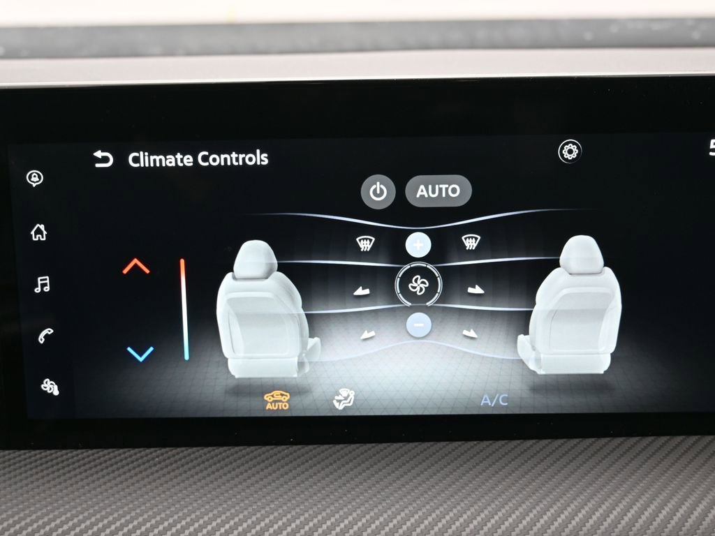 Used 2025 Nissan Kicks SR image 22