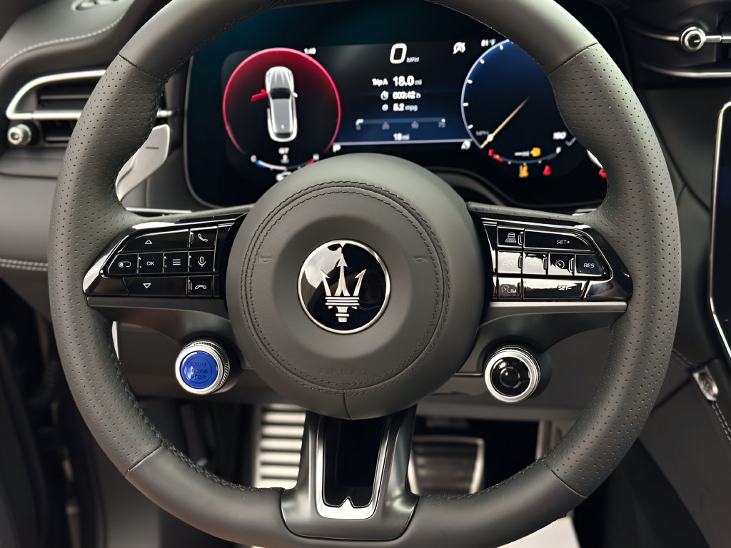 New 2026 Maserati Grecale Modena AWD/4WD image 20