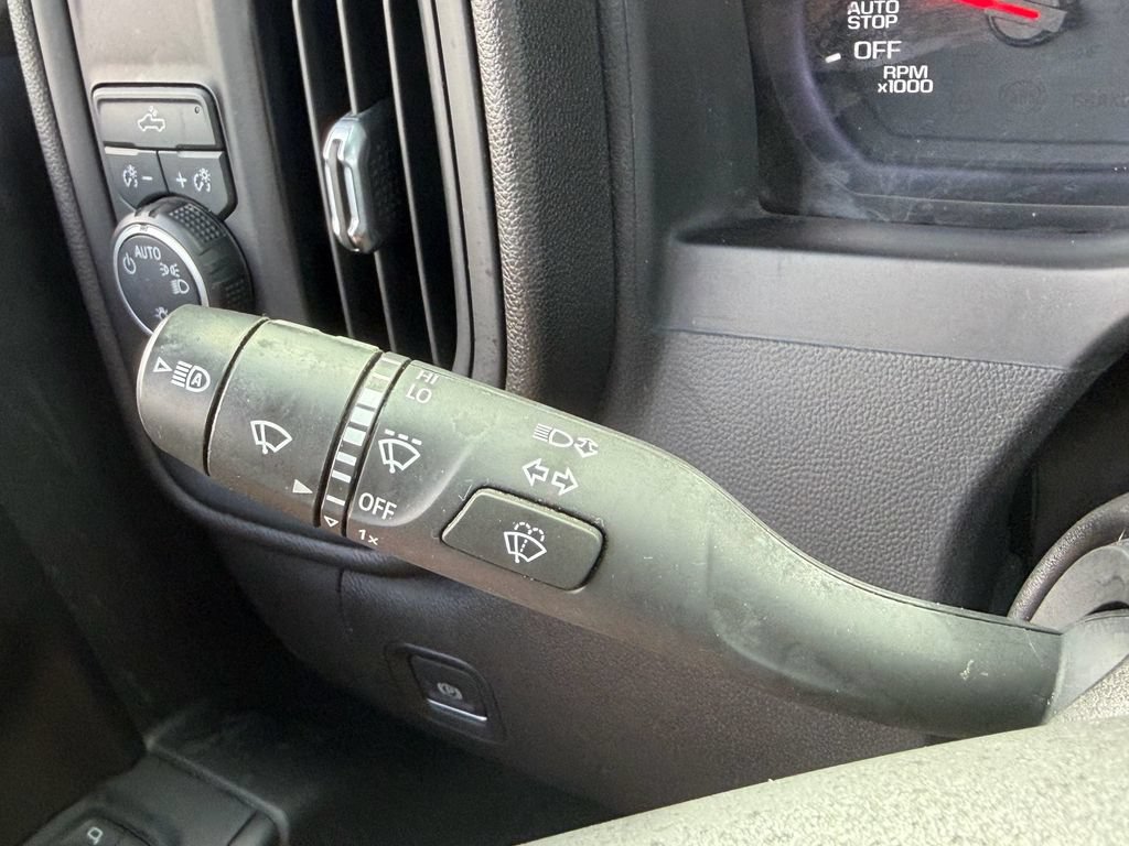 Used 2023 Chevrolet Silverado 1500 Custom RWD image 26