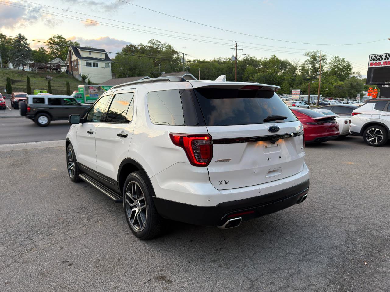 Used 2017 Ford Explorer Sport w/ Equipment Group 401A AWD/4WD image 6
