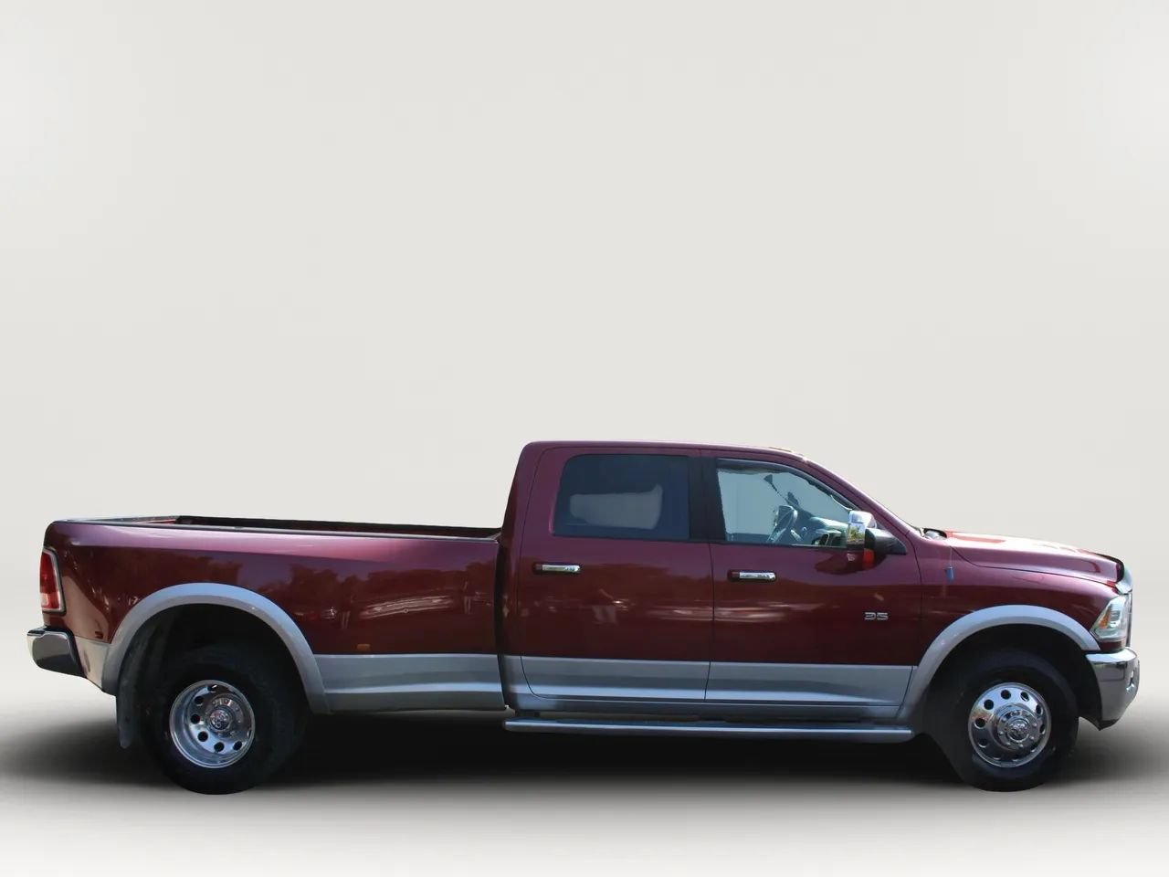 Used 2013 RAM 3500 Laramie RWD image 12