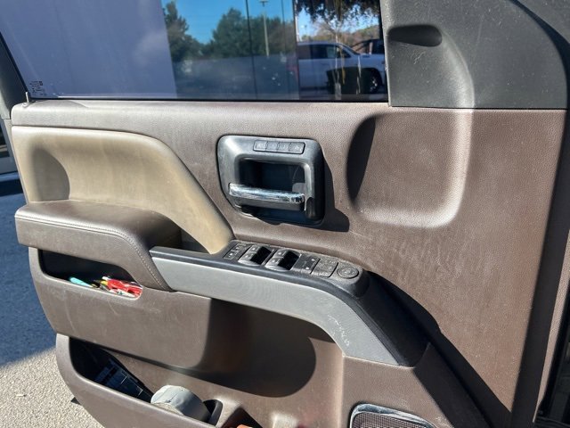 Used 2015 Chevrolet Silverado 1500 LTZ Z71 w/ LTZ Plus Package image 3