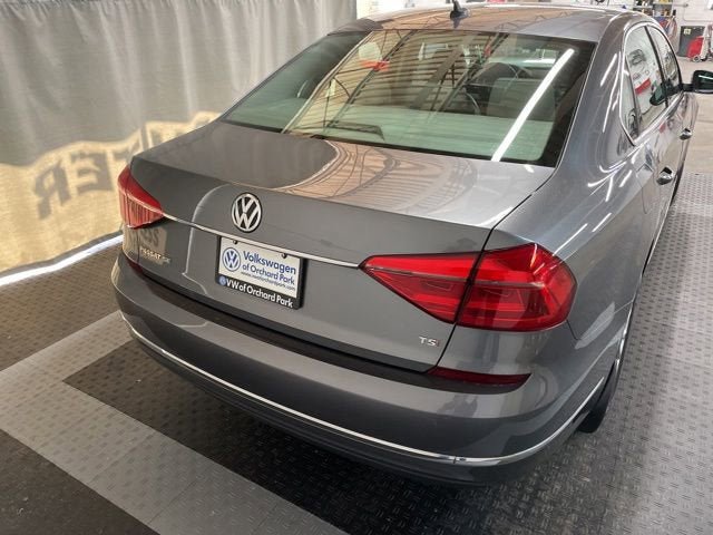 Used 2016 Volkswagen Passat 1.8T SE FWD image 8