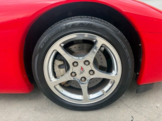 Used 2003 Chevrolet Corvette Coupe w/ Preferred Equipment Group image 8