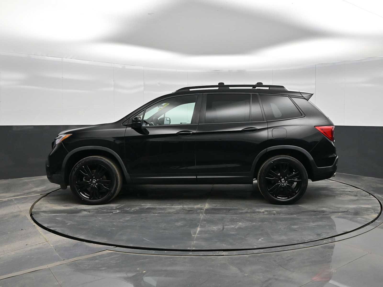 Used 2019 Honda Passport Sport image 5