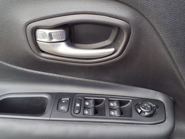 Used 2019 Jeep Renegade Altitude w/ Quick Order Package 2XM image 26