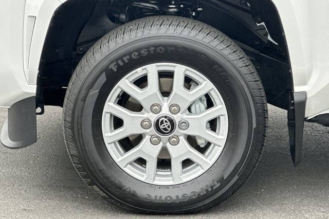 Used 2025 Toyota Tacoma SR5 AWD/4WD image 28