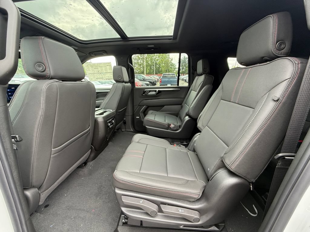 New 2026 Chevrolet Suburban RST AWD/4WD image 24