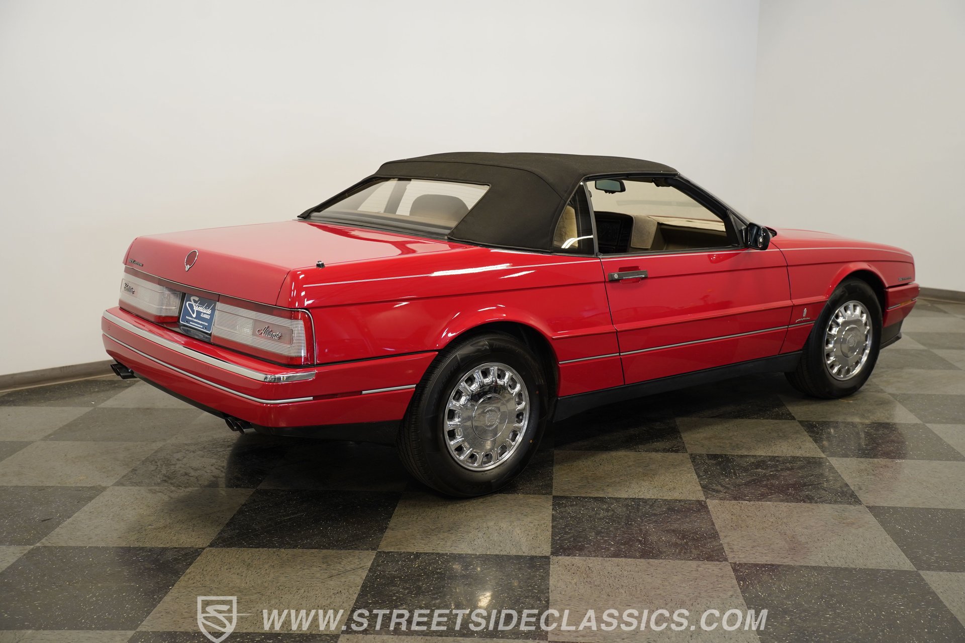 Used 1993 Cadillac Allante FWD image 13