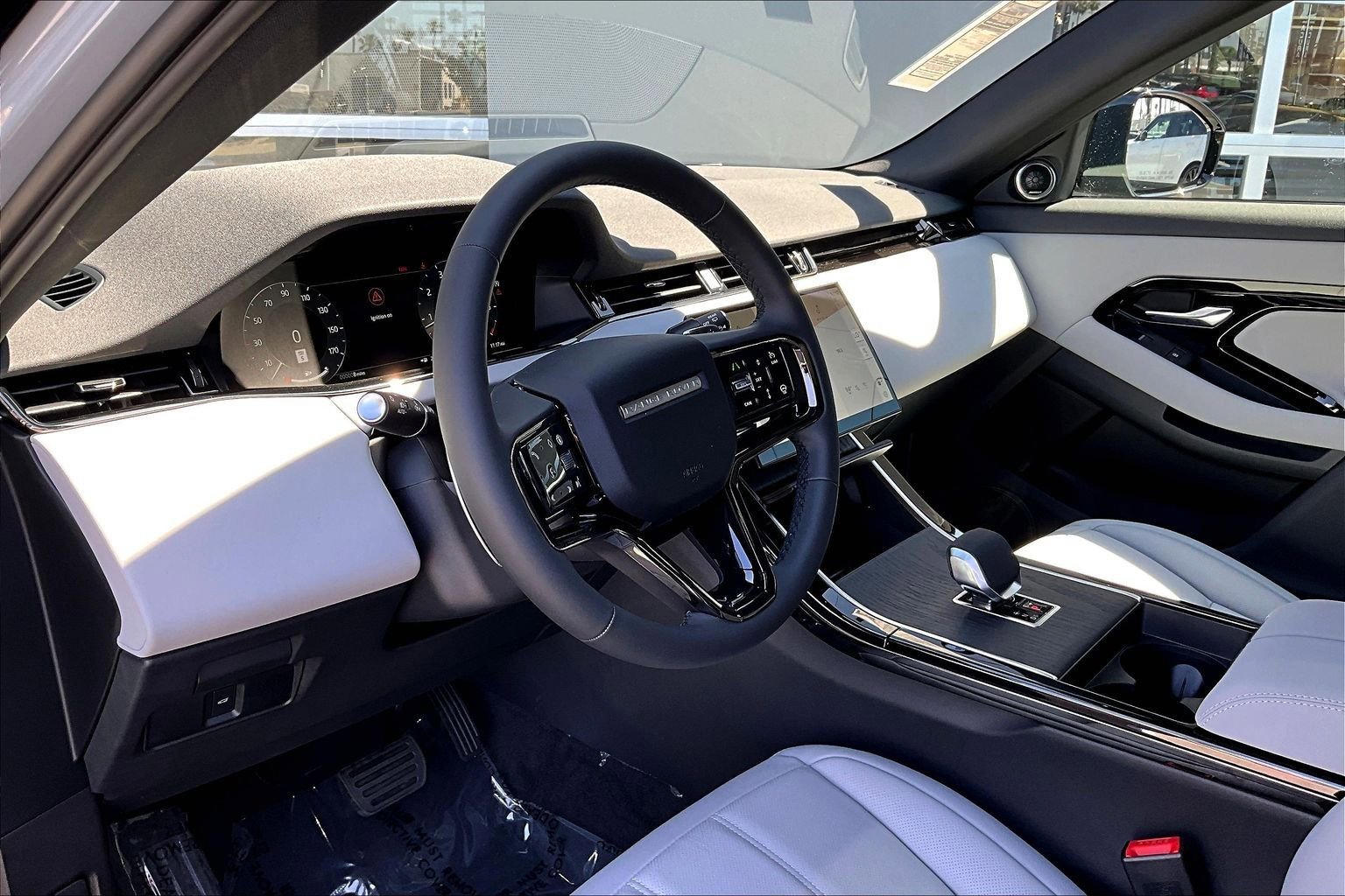 New 2026 Land Rover Range Rover Evoque S image 6