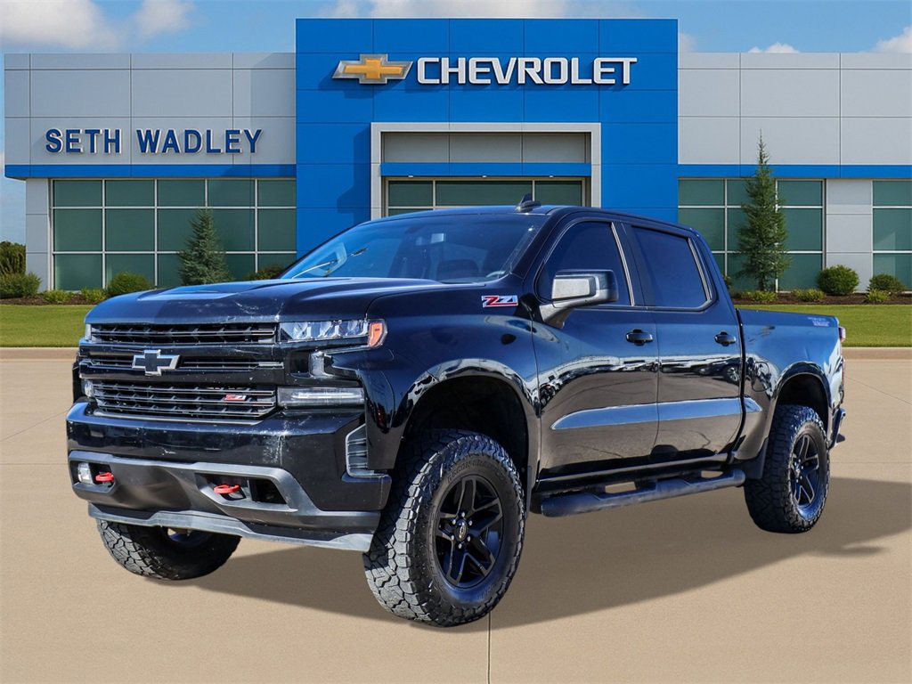 Used 2020 Chevrolet Silverado 1500 LT Trail Boss w/ Midnight Edition image 3