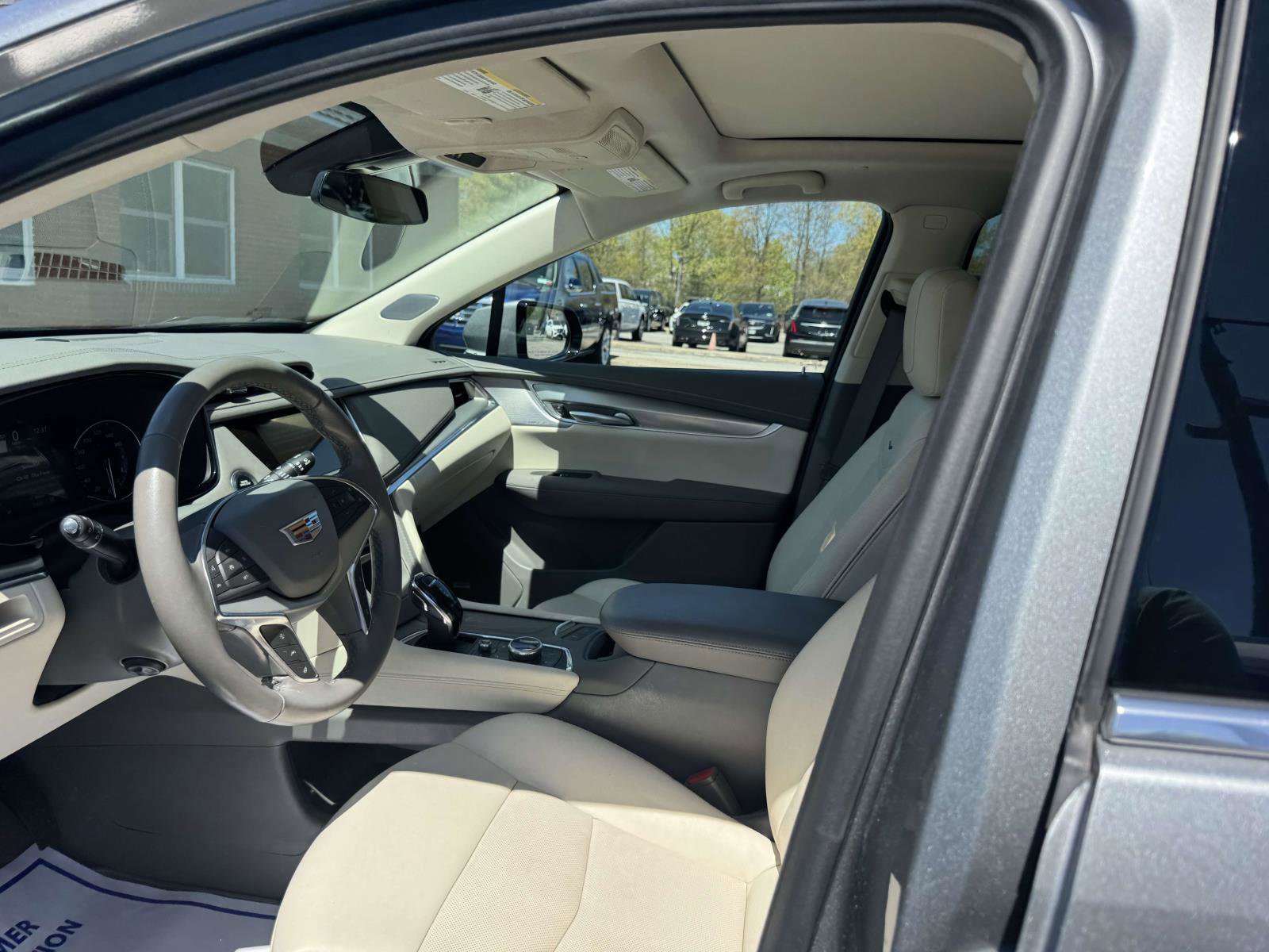 Certified 2024 Cadillac XT5 Premium Luxury AWD/4WD image 13