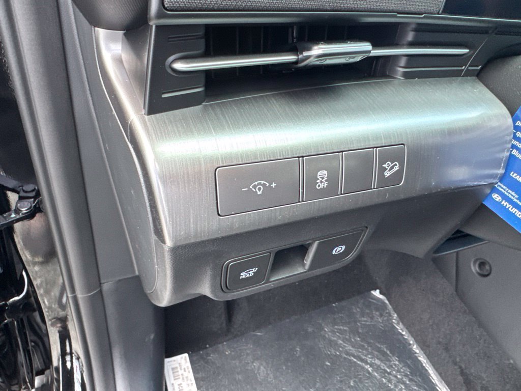 New 2026 Hyundai Kona Limited AWD/4WD image 11