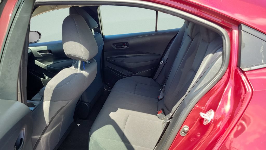 Used 2022 Toyota Corolla LE FWD image 10