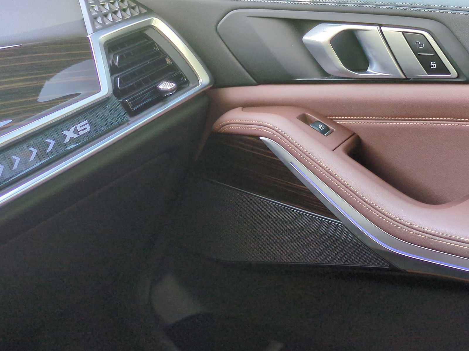 Certified 2024 BMW X5 xDrive40i w/ Parking Assistance Package image 37