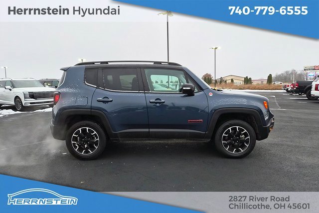 Used 2023 Jeep Renegade Trailhawk image 28