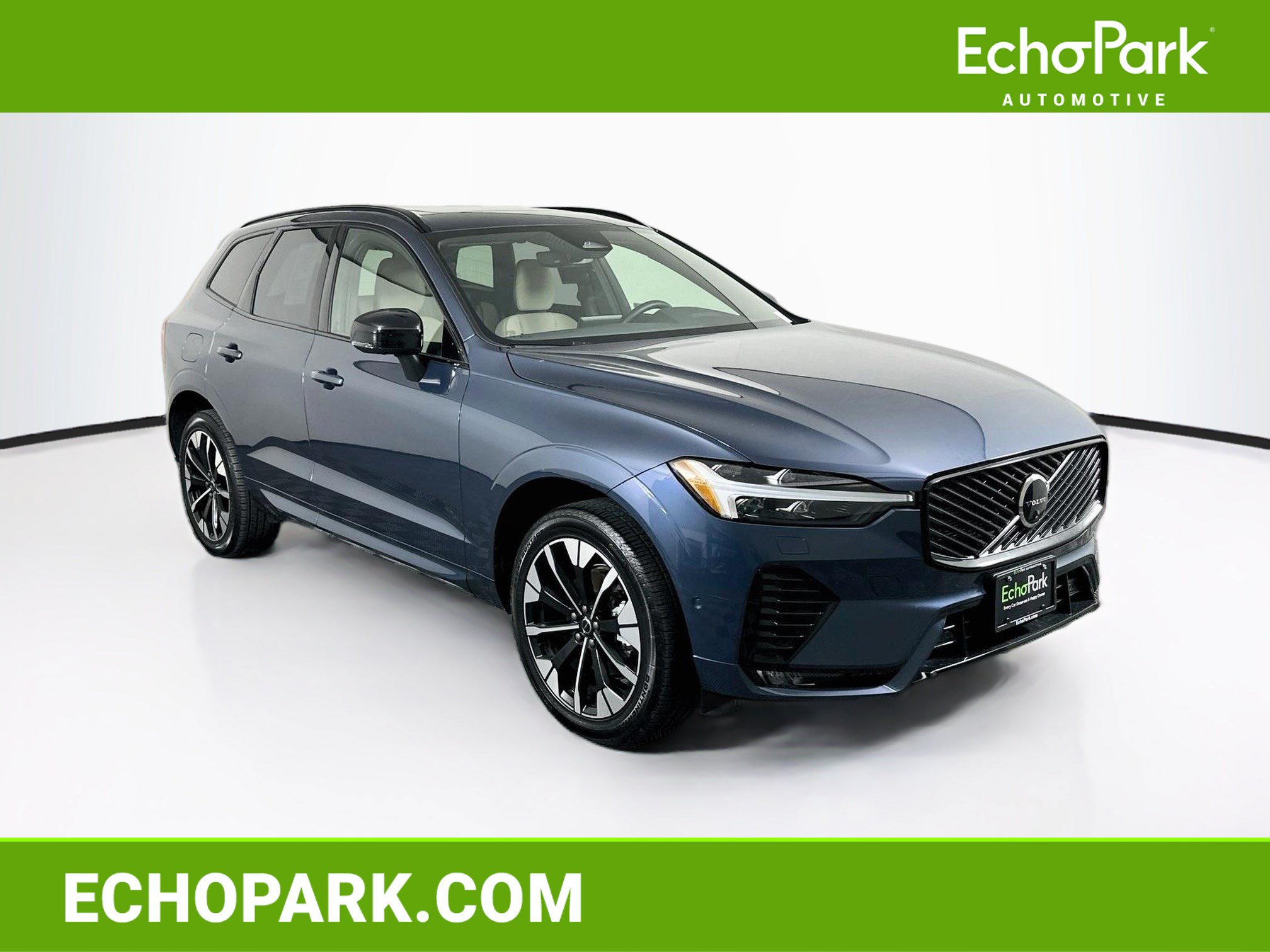 Used 2026 Volvo XC60 B5 Plus AWD/4WD image 1