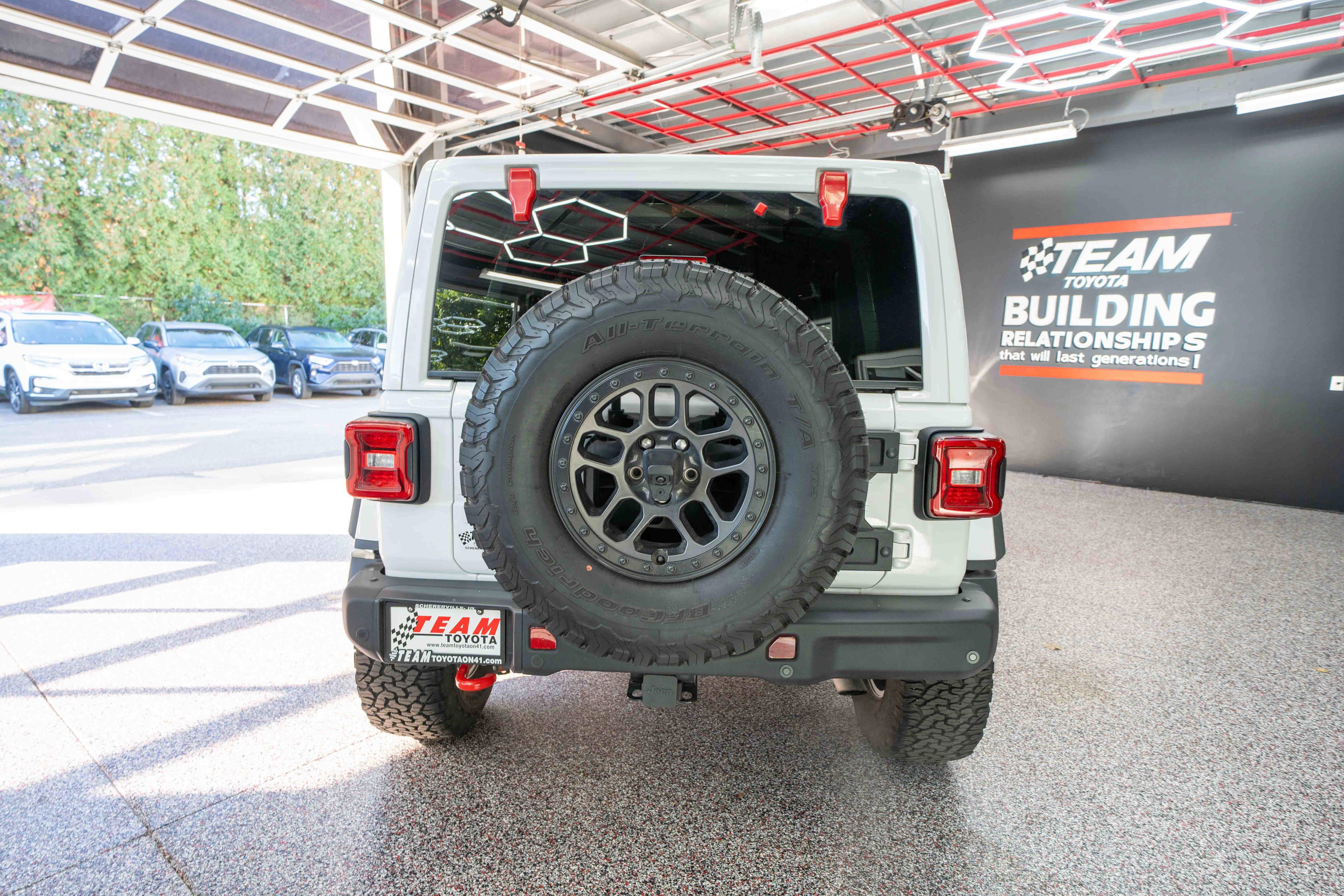 Used 2022 Jeep Wrangler Unlimited Rubicon w/ Xtreme Recon 35" Tire Package image 3