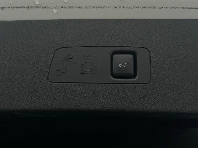 Certified 2022 Lincoln Corsair Reserve w/ Equipment Group 201A image 12