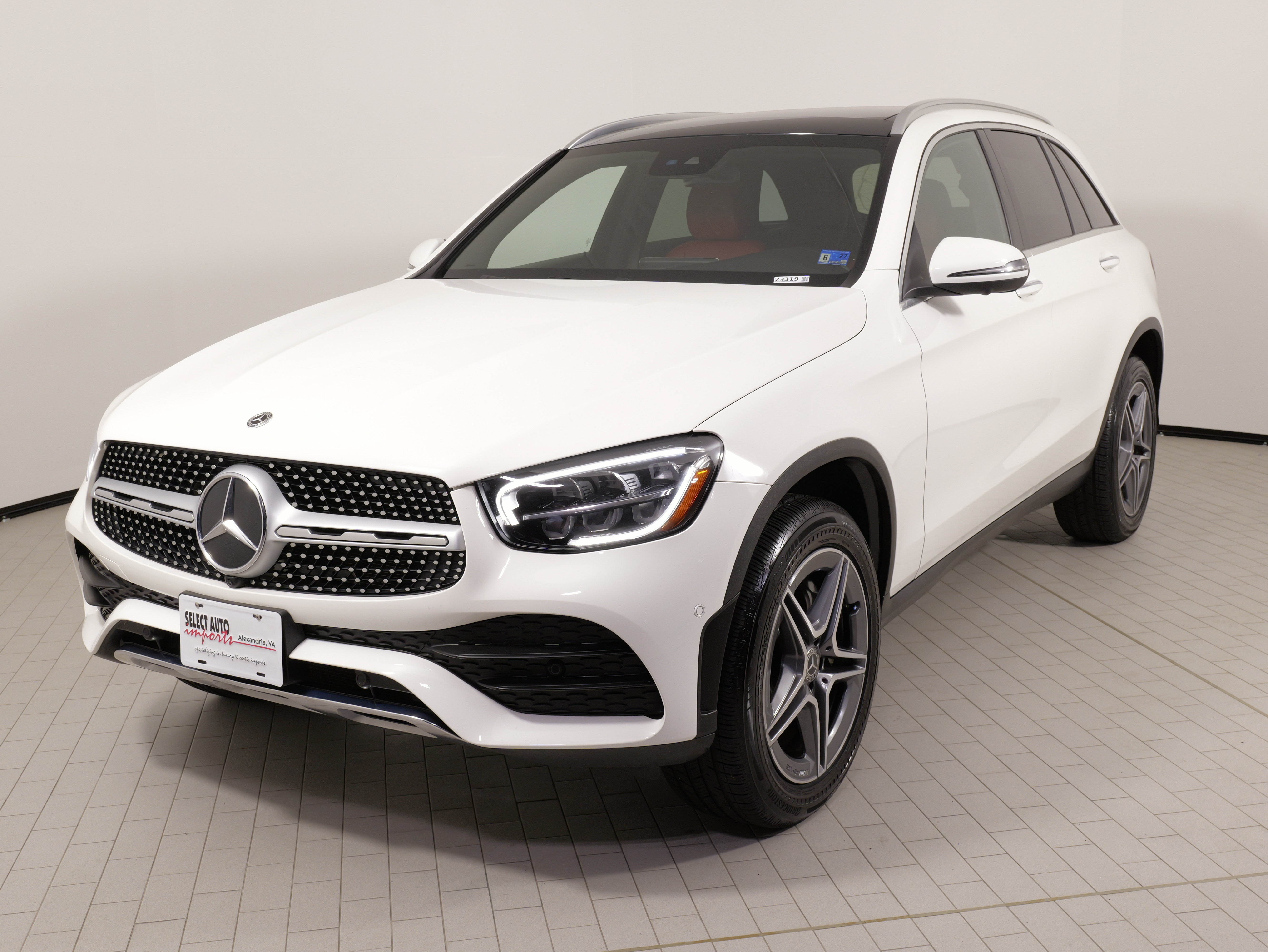 Used 2022 Mercedes-Benz GLC 300 4MATIC image 4