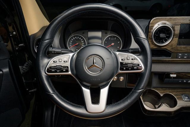 Used 2021 Mercedes-Benz Sprinter 3500 image 40