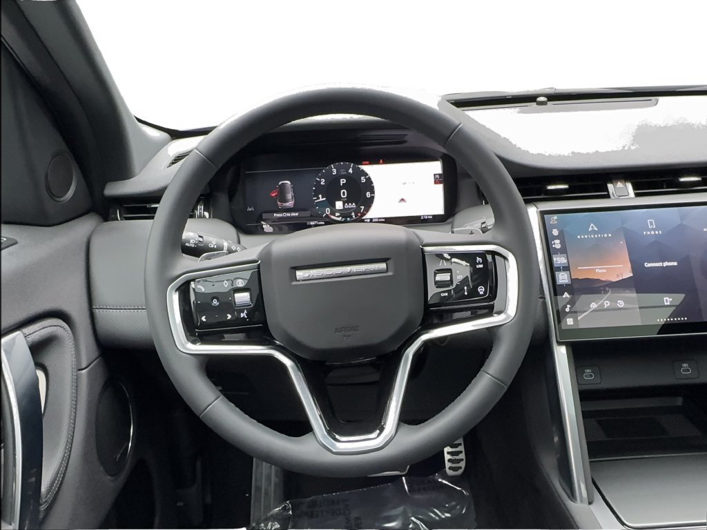 Used 2025 Land Rover Discovery Sport Dynamic SE AWD/4WD image 37