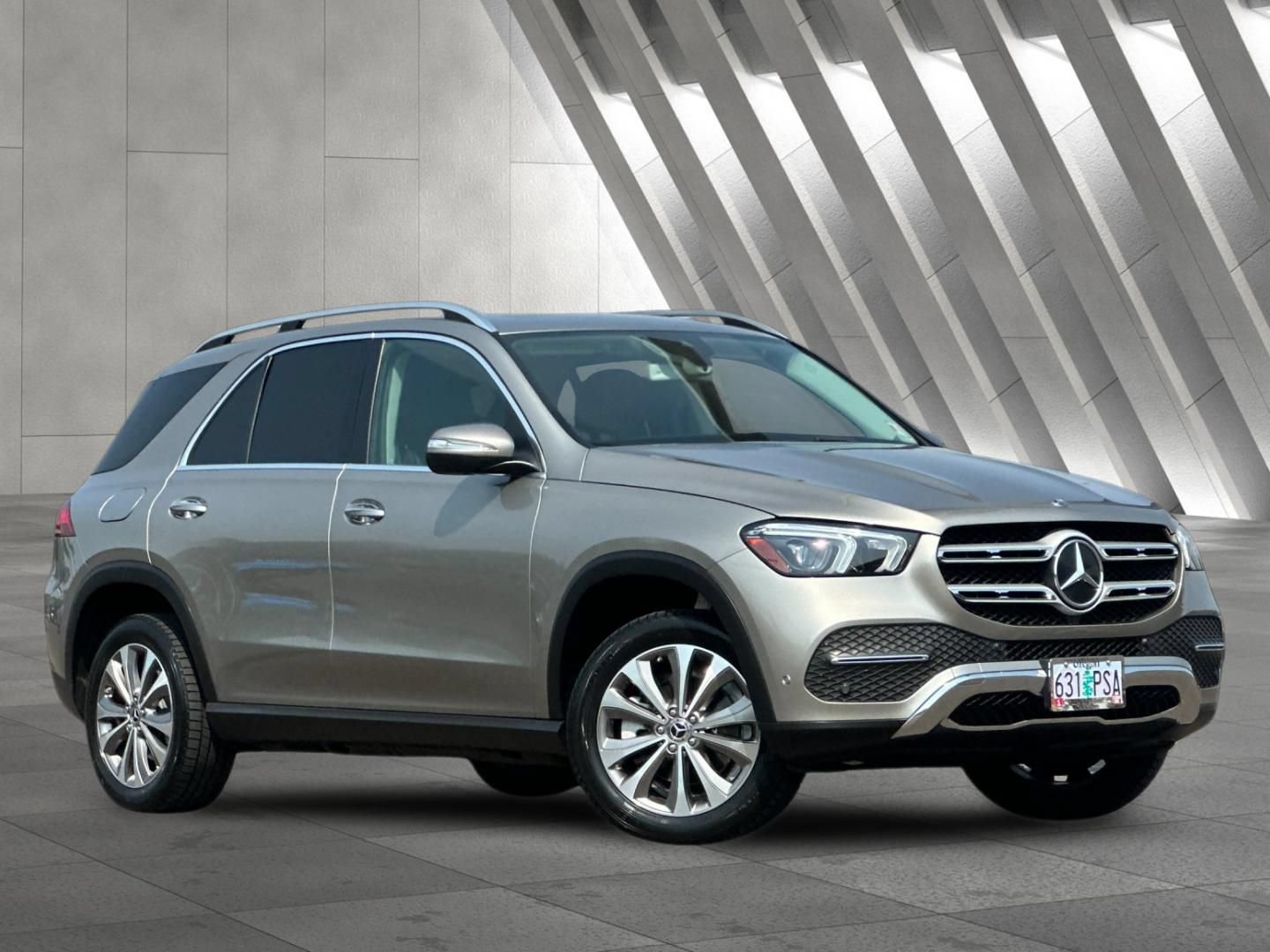 Used 2020 Mercedes-Benz GLE 350 4MATIC image 2