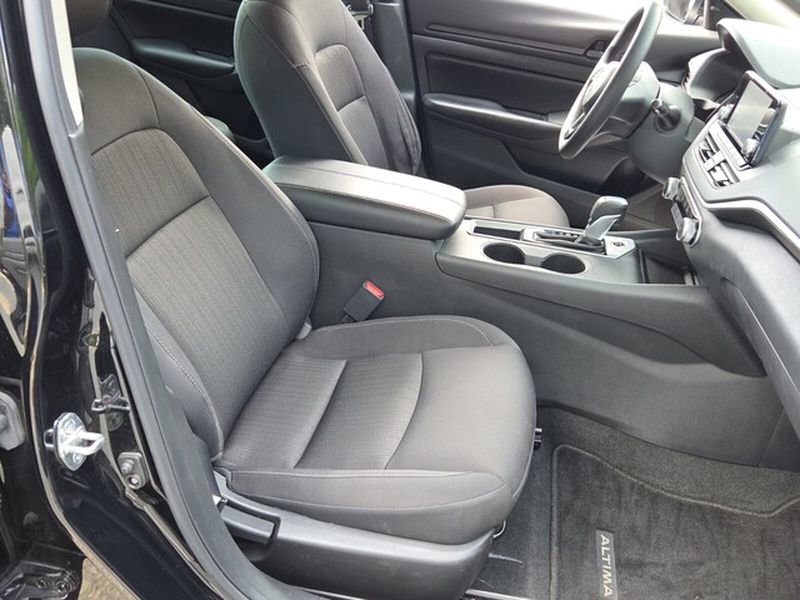 Used 2023 Nissan Altima 2.5 S FWD image 17