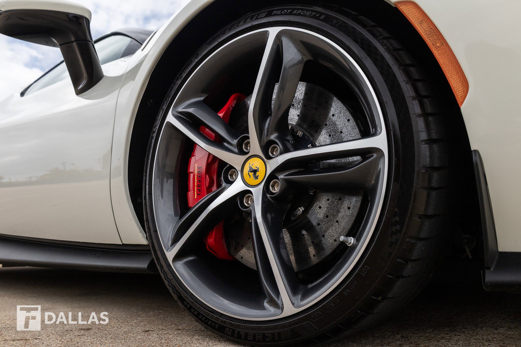 Used 2024 Ferrari 296 GTS RWD image 20
