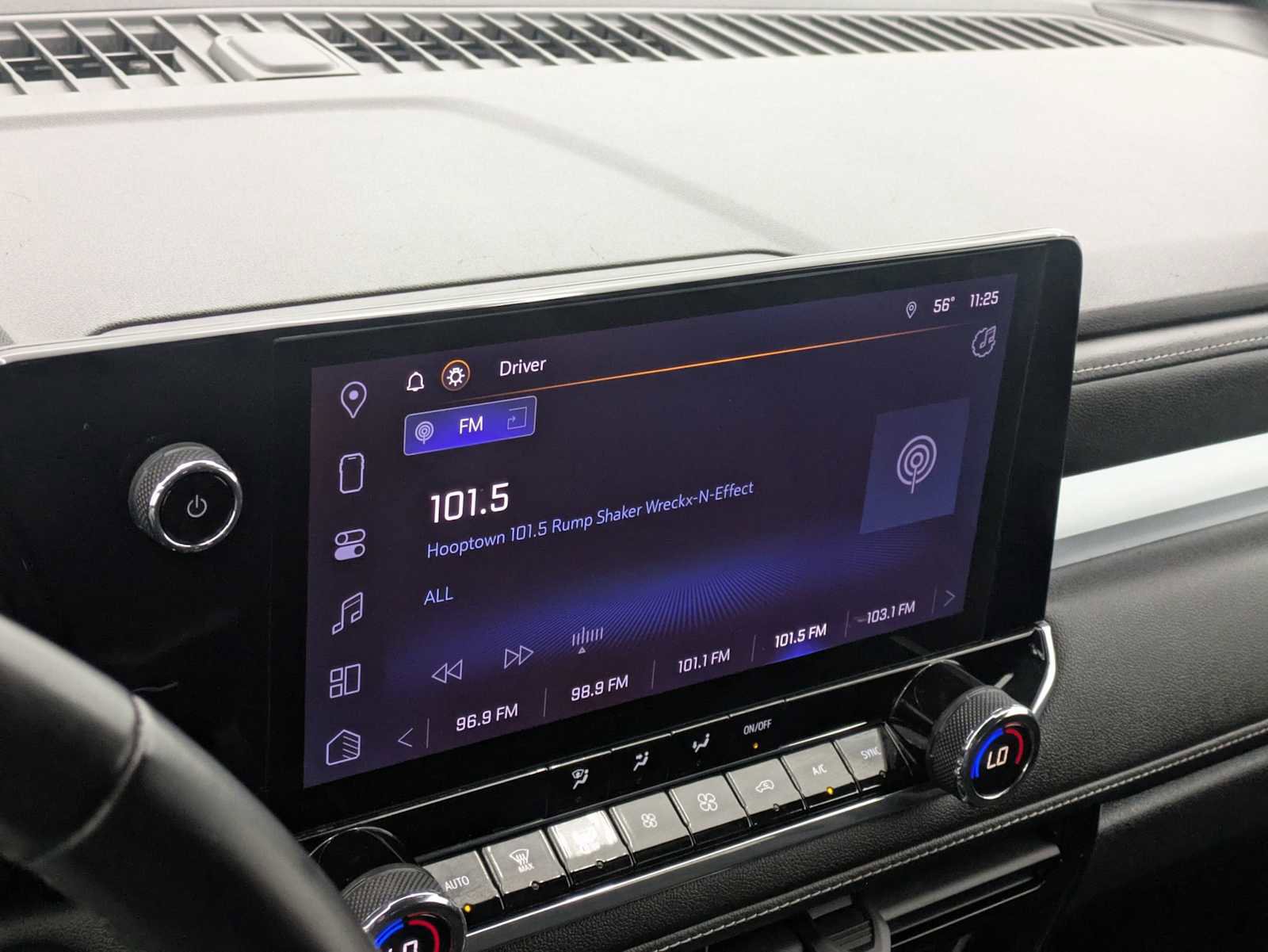 Used 2023 Chevrolet Colorado LT w/ LT Convenience Package AWD/4WD image 31